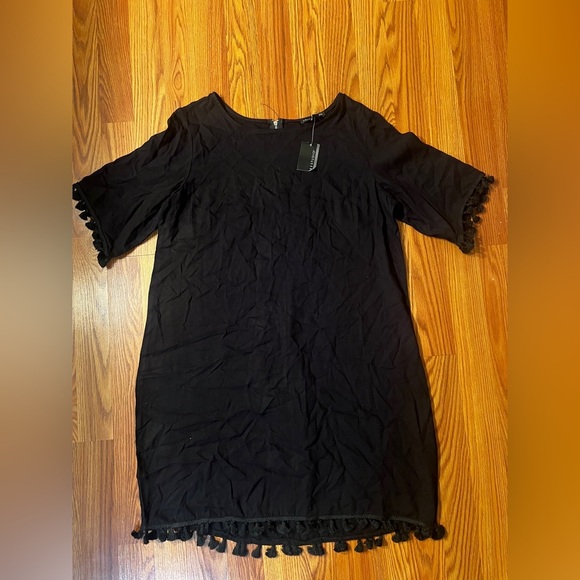 Signature Studio Women’s Black Dress with Zipper Detail Size Small - Picture 1 of 5